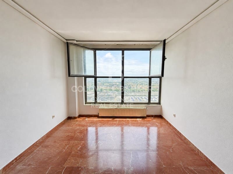 2 bedroom Flat for sale in Valencia city - € 580,000 (Ref: 9868478)