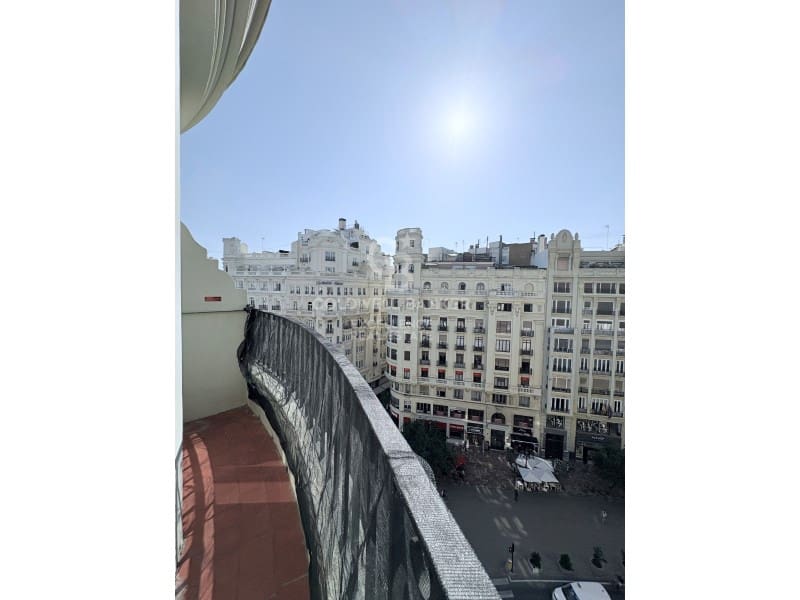 3 camera da letto Appartamento da affittare in Valencia citta - 2.500 € (Rif: 9869963)