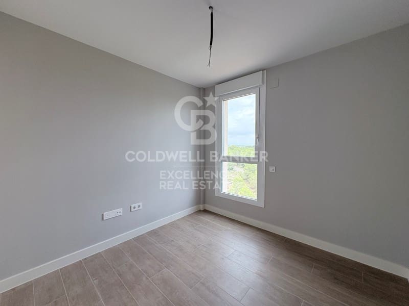 3 quarto Apartamento para arrendar em Valencia cidade com piscina garagem - 1 850 € (Ref: 9910529)