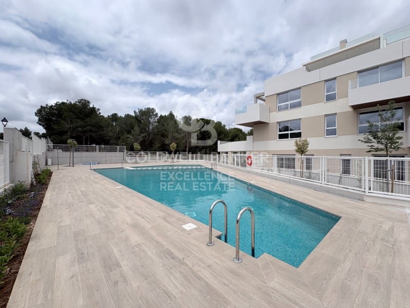 3 quarto Apartamento para arrendar em Valencia cidade com piscina garagem - 1 850 € (Ref: 9910529)