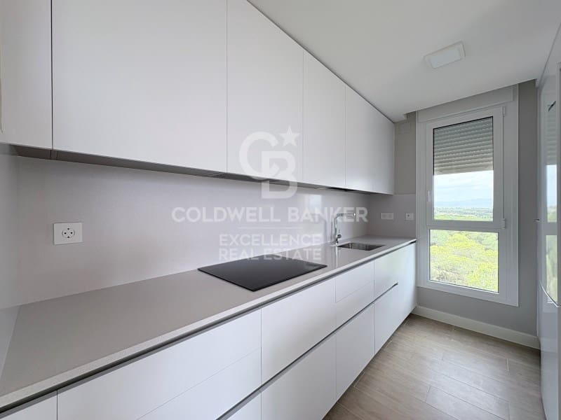 3 quarto Apartamento para arrendar em Valencia cidade com piscina garagem - 1 850 € (Ref: 9910529)