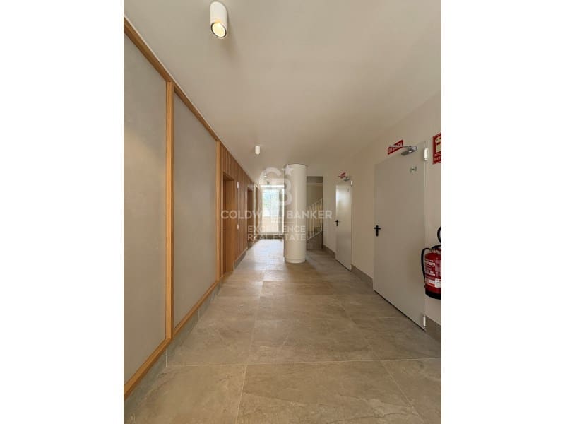3 quarto Apartamento para arrendar em Valencia cidade com piscina garagem - 1 850 € (Ref: 9910529)