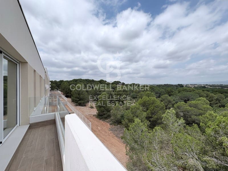 3 quarto Apartamento para arrendar em Valencia cidade com piscina garagem - 1 850 € (Ref: 9910529)
