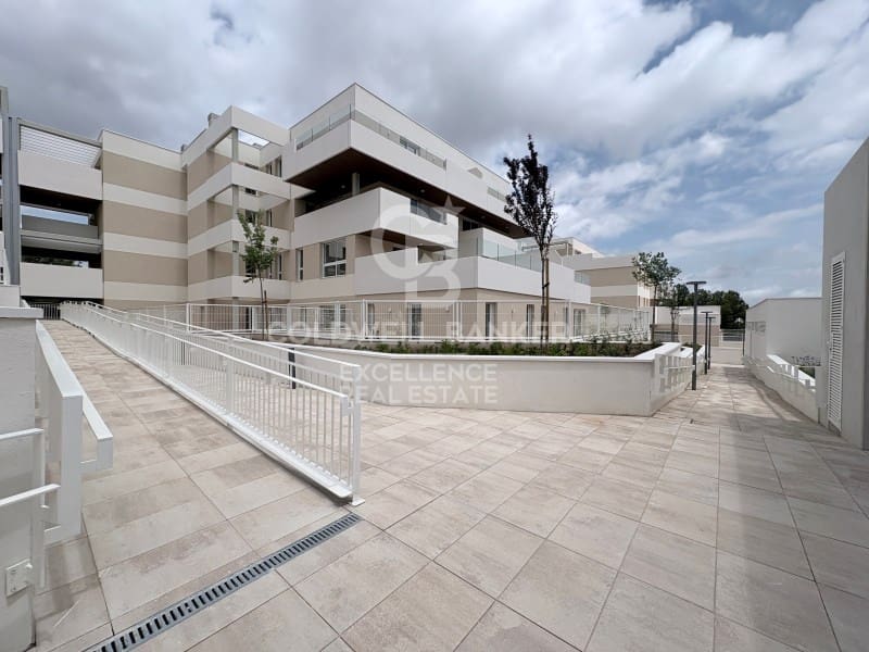 3 quarto Apartamento para arrendar em Valencia cidade com piscina garagem - 1 850 € (Ref: 9910529)