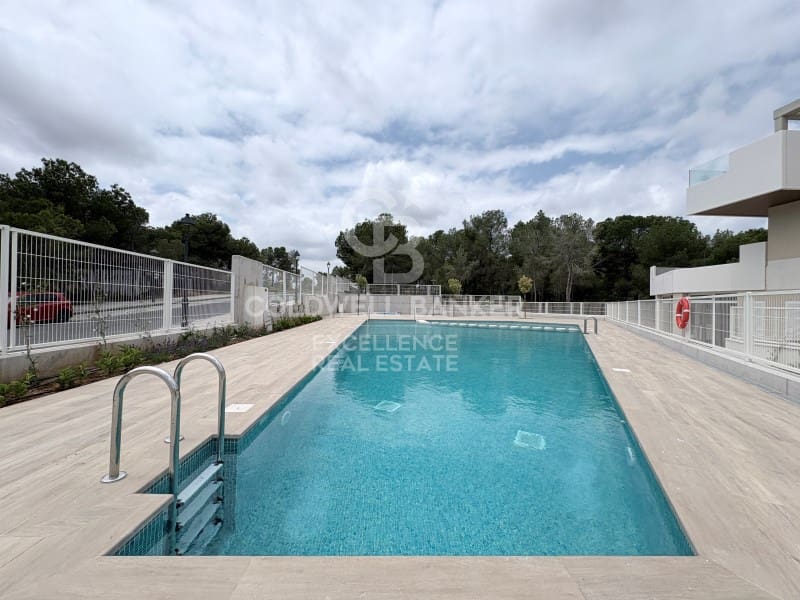 3 quarto Apartamento para arrendar em Valencia cidade com piscina garagem - 1 850 € (Ref: 9910529)