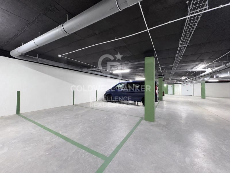 3 quarto Apartamento para arrendar em Valencia cidade com piscina garagem - 1 850 € (Ref: 9910529)
