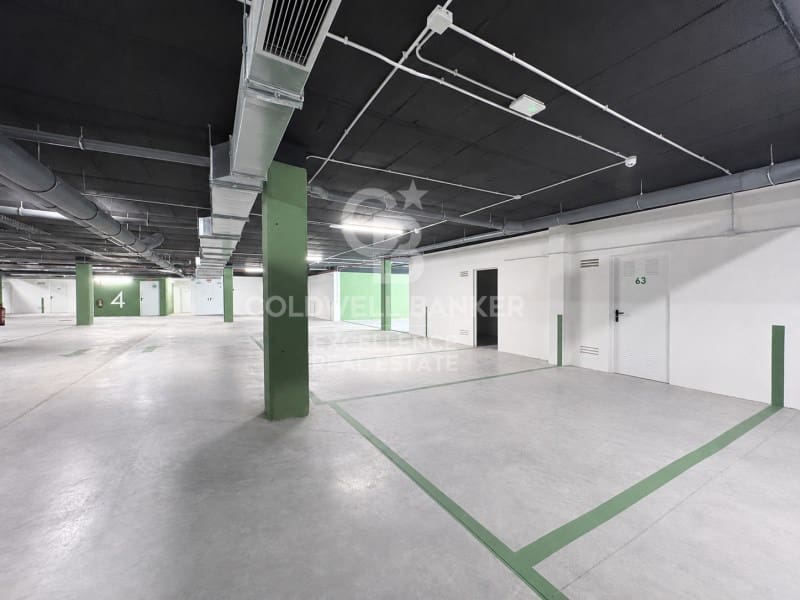 3 quarto Apartamento para arrendar em Valencia cidade com piscina garagem - 1 850 € (Ref: 9910529)