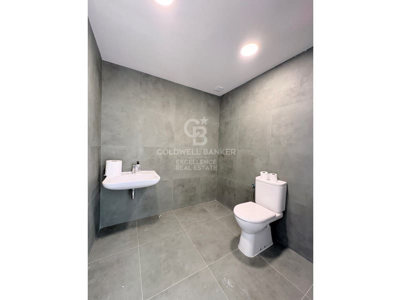 3 quarto Apartamento para arrendar em Valencia cidade com piscina garagem - 1 850 € (Ref: 9910529)