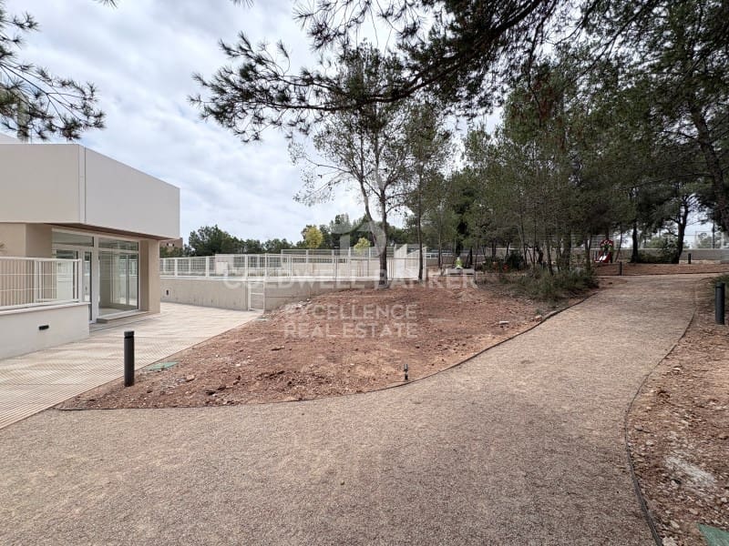 3 quarto Apartamento para arrendar em Valencia cidade com piscina garagem - 1 850 € (Ref: 9910529)