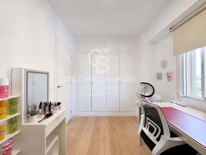 3 sypialnia Apartament przy plaży na sprzedaż w Puig z basenem - 385 000 € (Ref: 9910530)