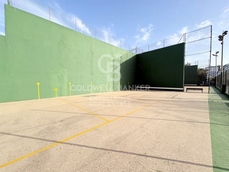 3 sypialnia Apartament przy plaży na sprzedaż w Puig z basenem - 385 000 € (Ref: 9910530)