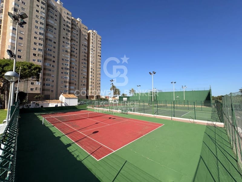 3 sypialnia Apartament przy plaży na sprzedaż w Puig z basenem - 385 000 € (Ref: 9910530)