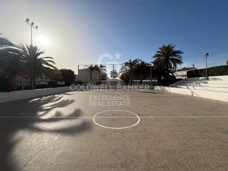 3 sypialnia Apartament przy plaży na sprzedaż w Puig z basenem - 385 000 € (Ref: 9910530)