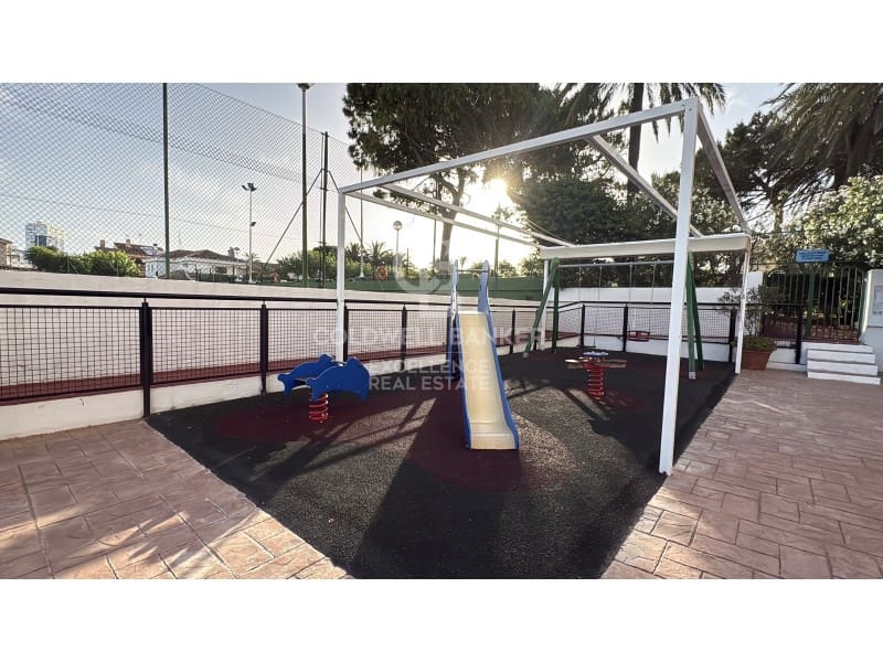3 sypialnia Apartament przy plaży na sprzedaż w Puig z basenem - 385 000 € (Ref: 9910530)