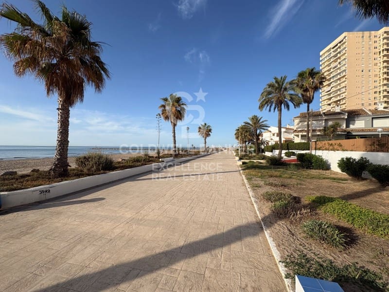 3 sypialnia Apartament przy plaży na sprzedaż w Puig z basenem - 385 000 € (Ref: 9910530)