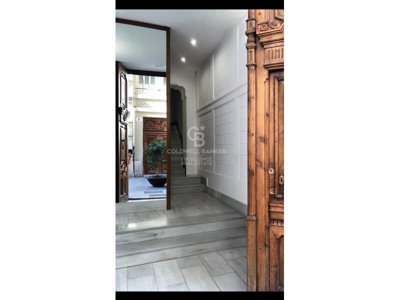 3 camera da letto Appartamento da affittare in Valencia citta - 5.000 € (Rif: 9912808)