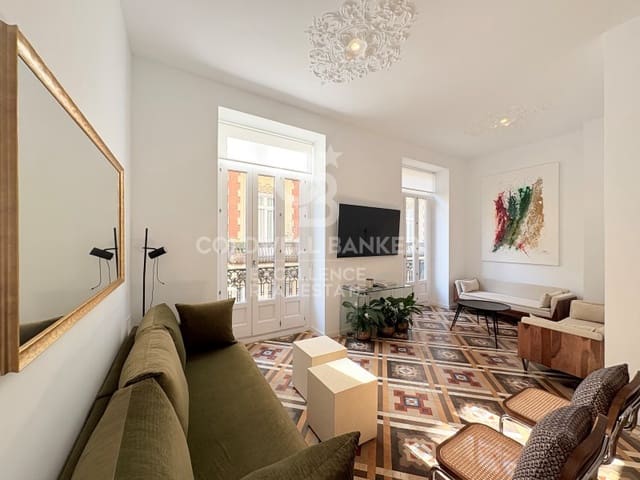 3 soveværelse Lejlighed til leje i La Seu, Valencia by - € 5.000 (Ref: 9912808)