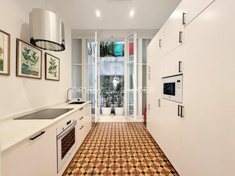 3 soveværelse Lejlighed til leje i Valencia by - € 5.000 (Ref: 9912808)