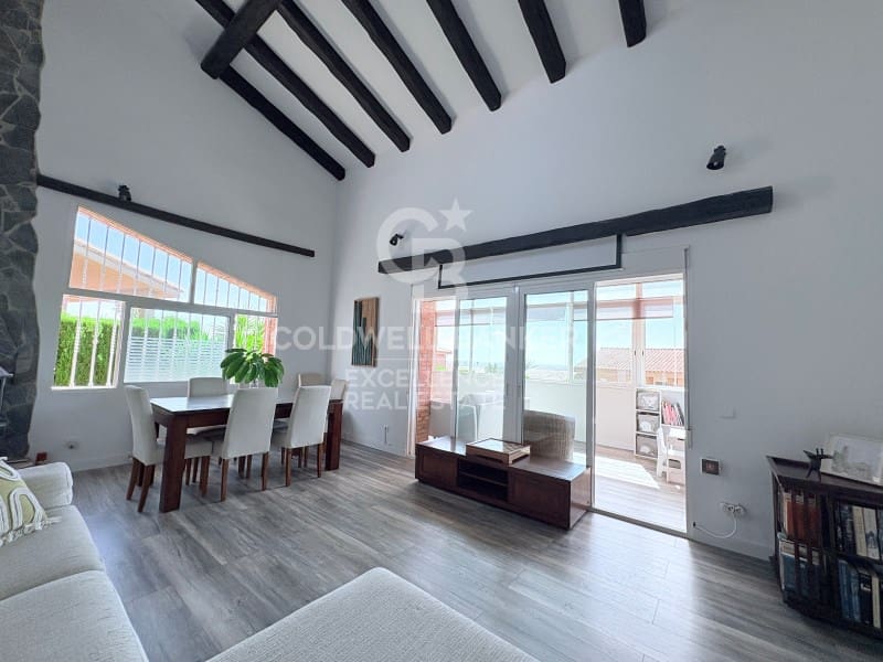 5 Zimmer Villa zu verkaufen in Chiva mit Pool Garage - 850.000 € (Ref: 9929067)