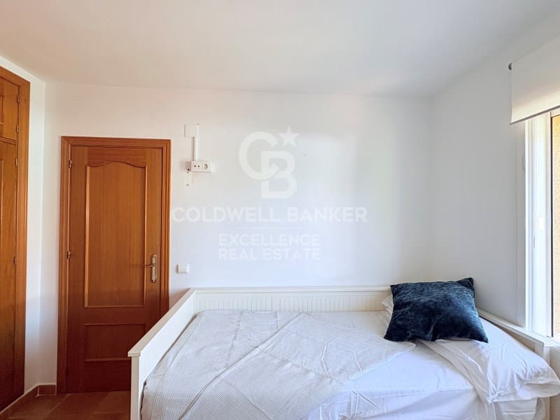 5 Zimmer Villa zu verkaufen in Chiva mit Pool Garage - 850.000 € (Ref: 9929067)