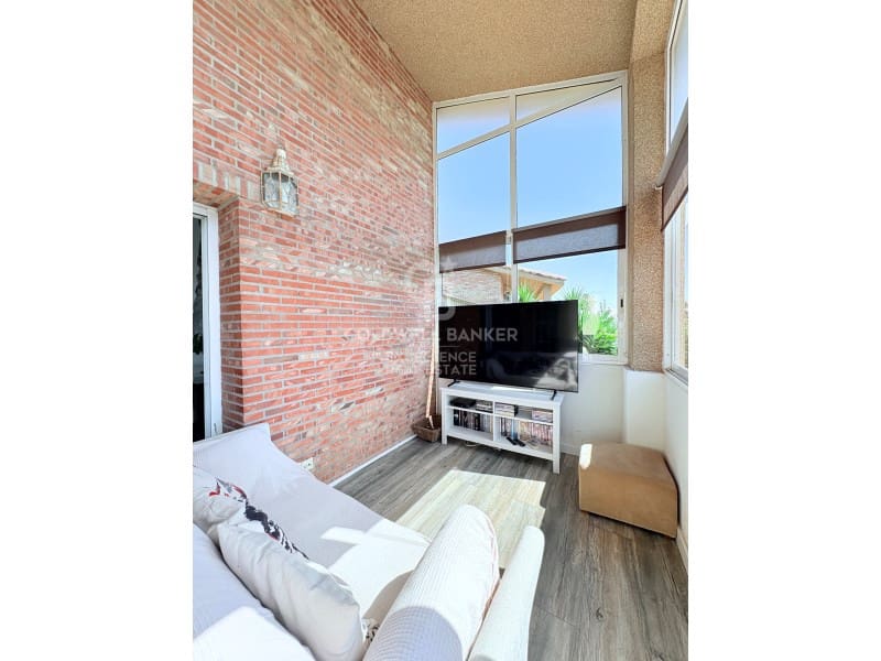 5 Zimmer Villa zu verkaufen in Chiva mit Pool Garage - 850.000 € (Ref: 9929067)