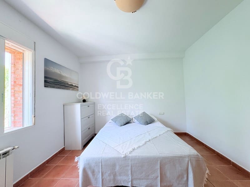 5 Zimmer Villa zu verkaufen in Chiva mit Pool Garage - 850.000 € (Ref: 9929067)