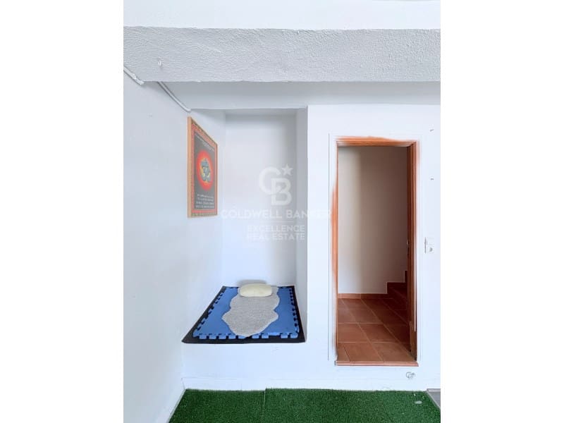 5 Zimmer Villa zu verkaufen in Chiva mit Pool Garage - 850.000 € (Ref: 9929067)