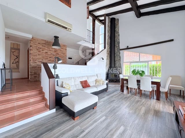 5 sypialnia Willa na sprzedaż w Chiva z basenem garażem - 850 000 € (Ref: 9929067)