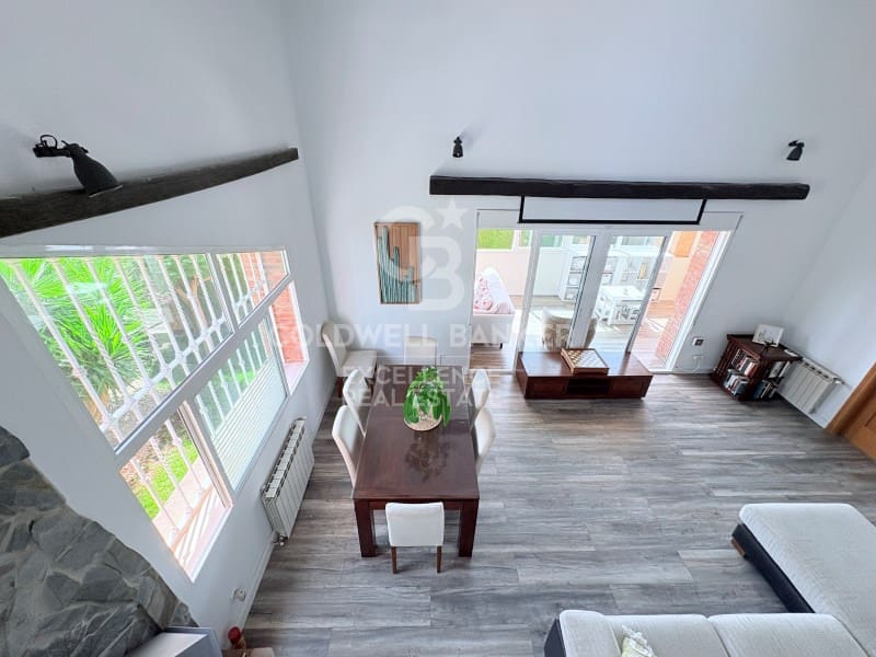 5 Zimmer Villa zu verkaufen in Chiva mit Pool Garage - 850.000 € (Ref: 9929067)