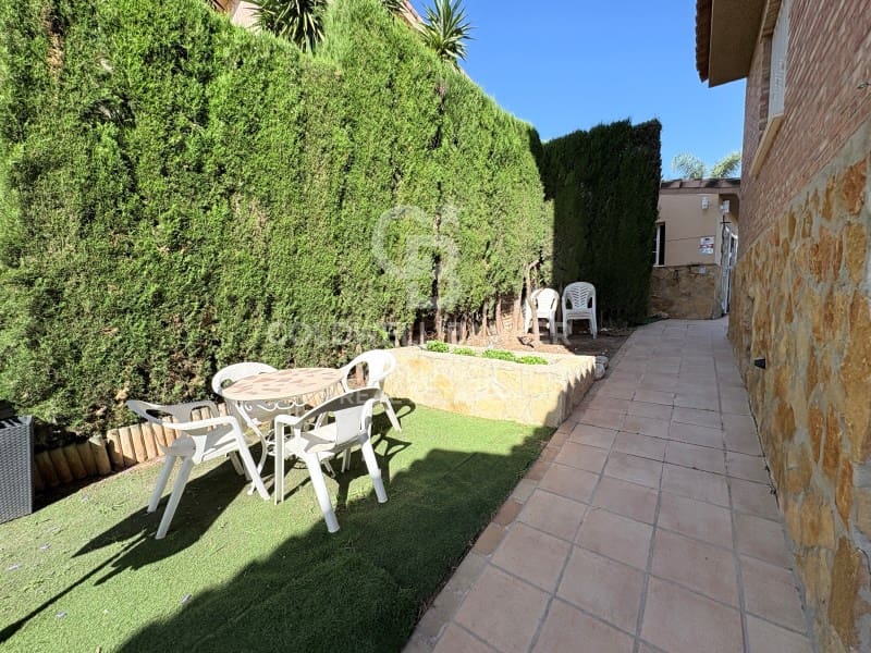 5 Zimmer Villa zu verkaufen in Chiva mit Pool Garage - 850.000 € (Ref: 9929067)