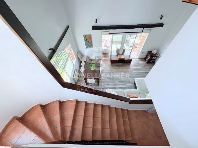 5 bedroom Villa for sale in Chiva with pool garage - € 850,000 (Ref: 9929067)