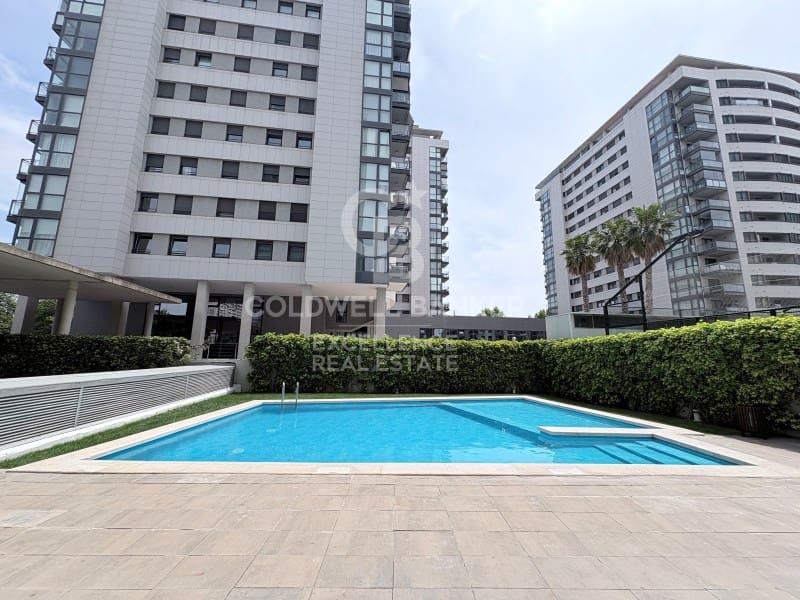 3 bedroom Flat for sale in Valencia city with garage - € 660,000 (Ref: 9933765)