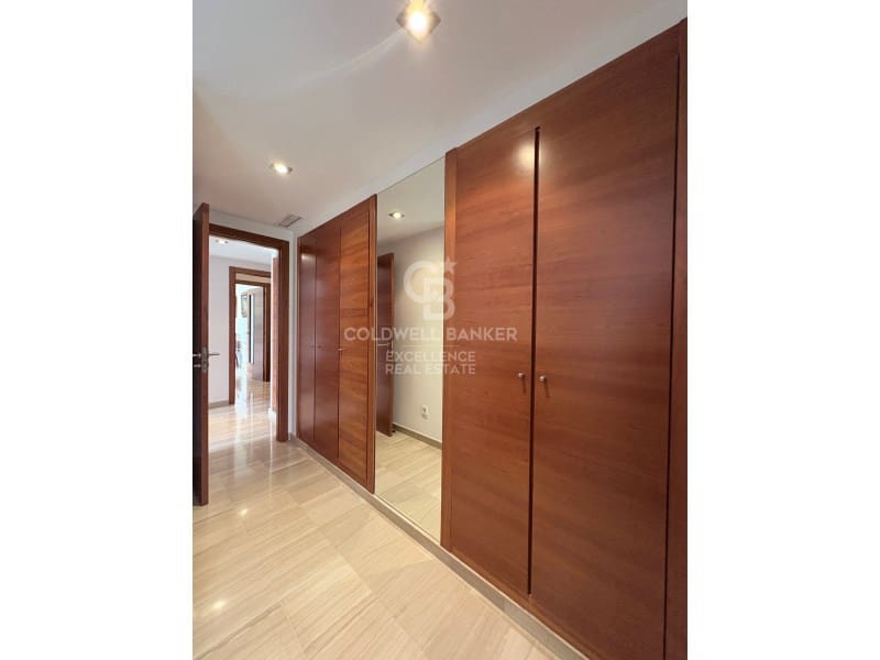 3 slaapkamer Flat te koop in Valencia stad met zwembad garage - € 660.000 (Ref: 9933765)