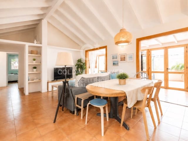 4 soveværelse Villa til salg i Corralejo, La Oliva - € 729.000 (Ref: 9947554)