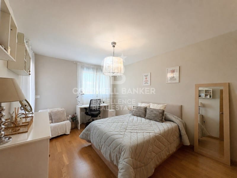4 soveværelse Semi-Rækkehus til salg i Burriana / Borriana med swimmingpool garage - € 450.000 (Ref: 9978518)