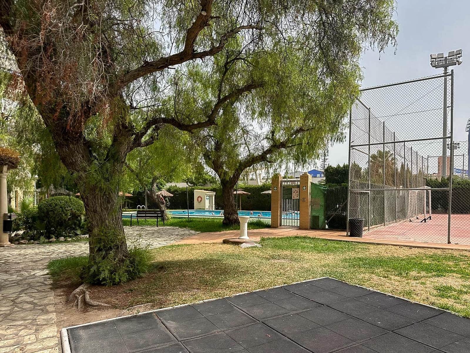 4 quarto Apartamento para venda em Alicante cidade com piscina - 299 000 € (Ref: 10004182)