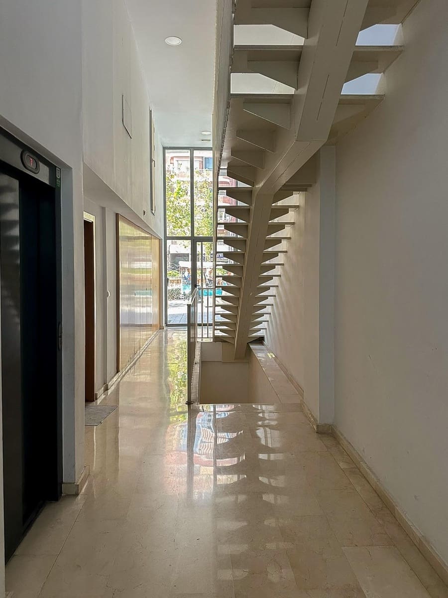 1 soveværelse Penthouse til salg i Alicante by med garage - € 429.500 (Ref: 10142643)