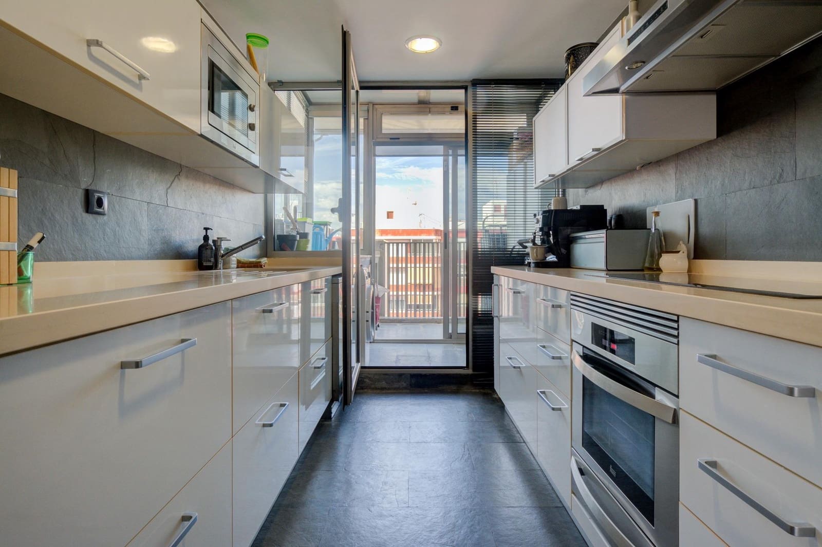 1 soveværelse Penthouse til salg i Alicante by med garage - € 429.500 (Ref: 10142643)