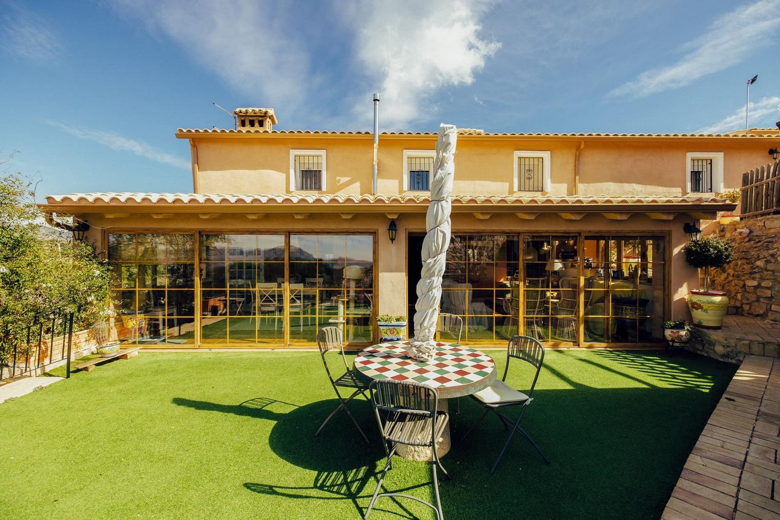 5 bedroom Finca/Country House for sale in Torremanzanas with pool garage - € 895,000 (Ref: 8691795)