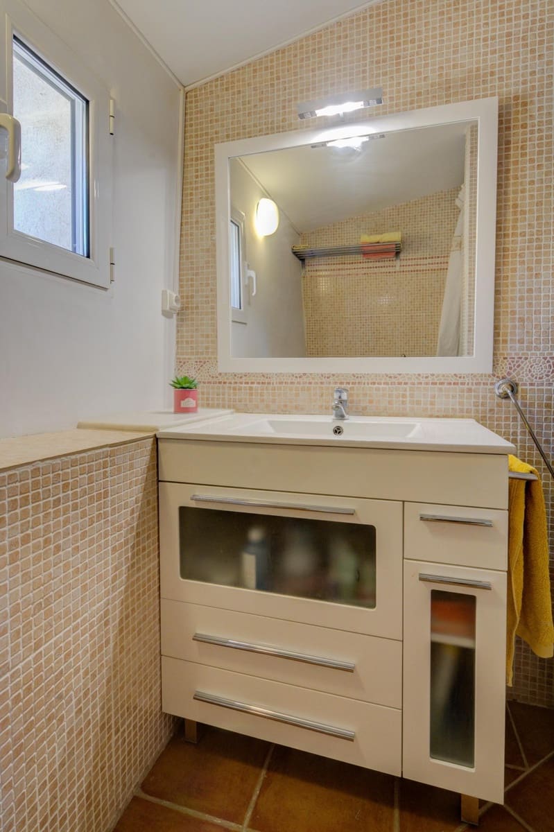 5 bedroom Finca/Country House for sale in Torremanzanas with pool garage - € 895,000 (Ref: 8691795)