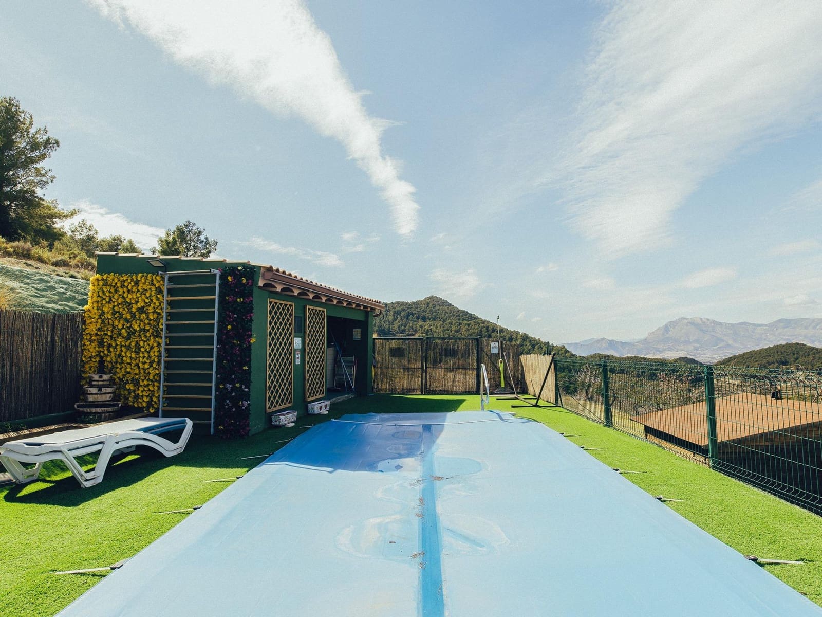 5 bedroom Finca/Country House for sale in Torremanzanas with pool garage - € 895,000 (Ref: 8691795)