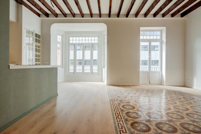 2 bedroom Flat for rent in Barrio del Centro, Alicante / Alacant city - € 1,800 (Ref: 8836536)