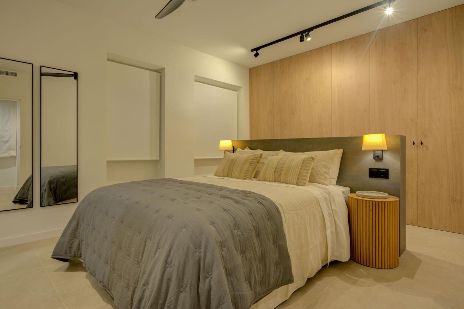 2 sovrum Lägenhet att hyra i Alicante stad - 1 850 € (Ref: 8988444)