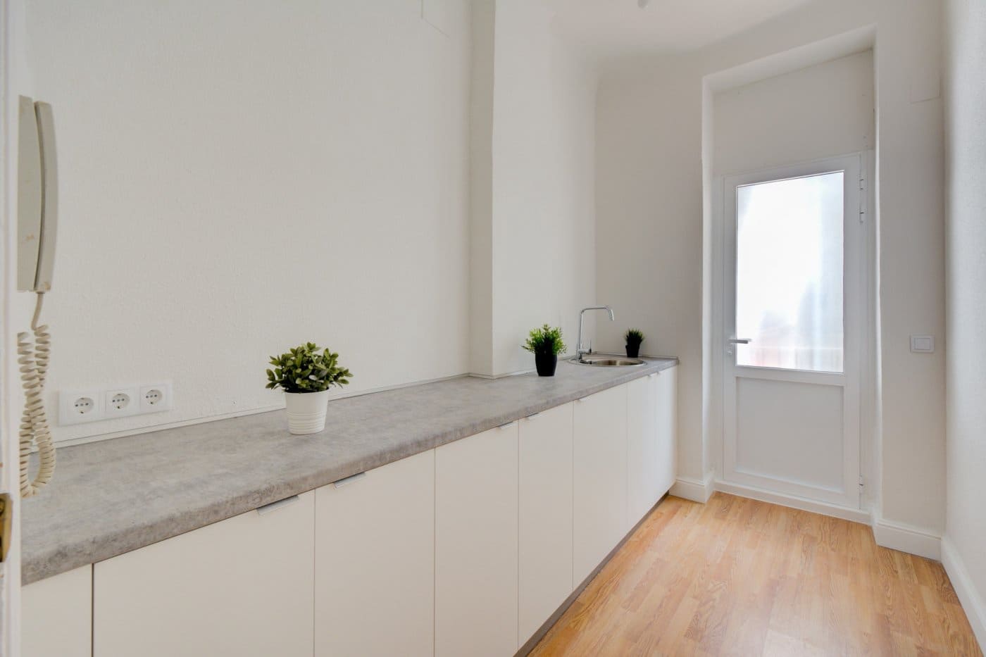6 sovrum Kontor att hyra i Alicante stad - 1 350 € (Ref: 9132270)