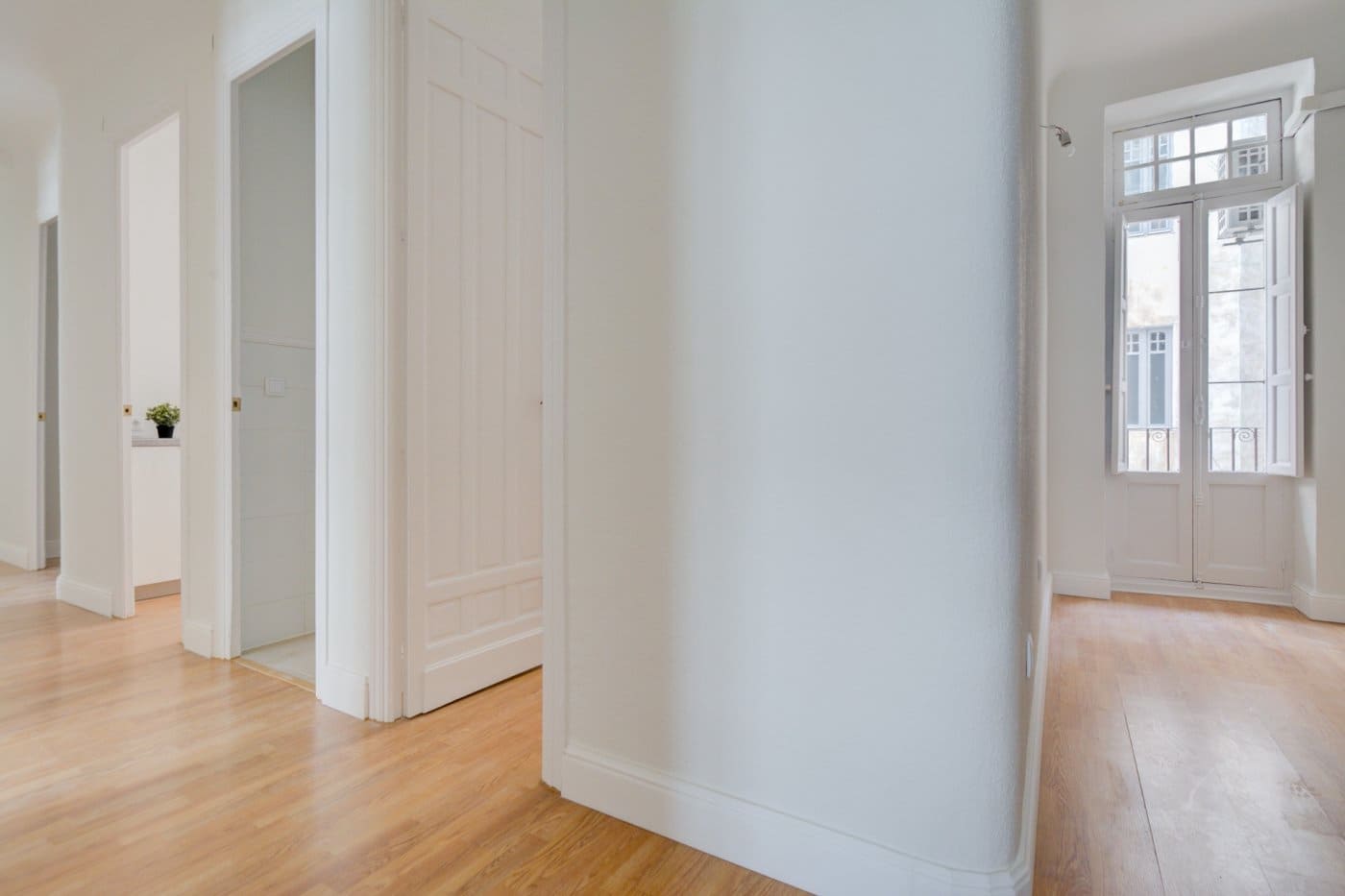 6 sovrum Kontor att hyra i Alicante stad - 1 350 € (Ref: 9132270)