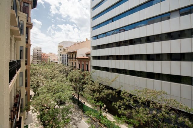 6 sovrum Kontor att hyra i Barrio del Centro, Alicante stad - 1 350 € (Ref: 9132270)