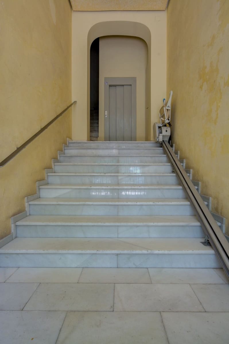 6 sovrum Kontor att hyra i Alicante stad - 1 350 € (Ref: 9132270)