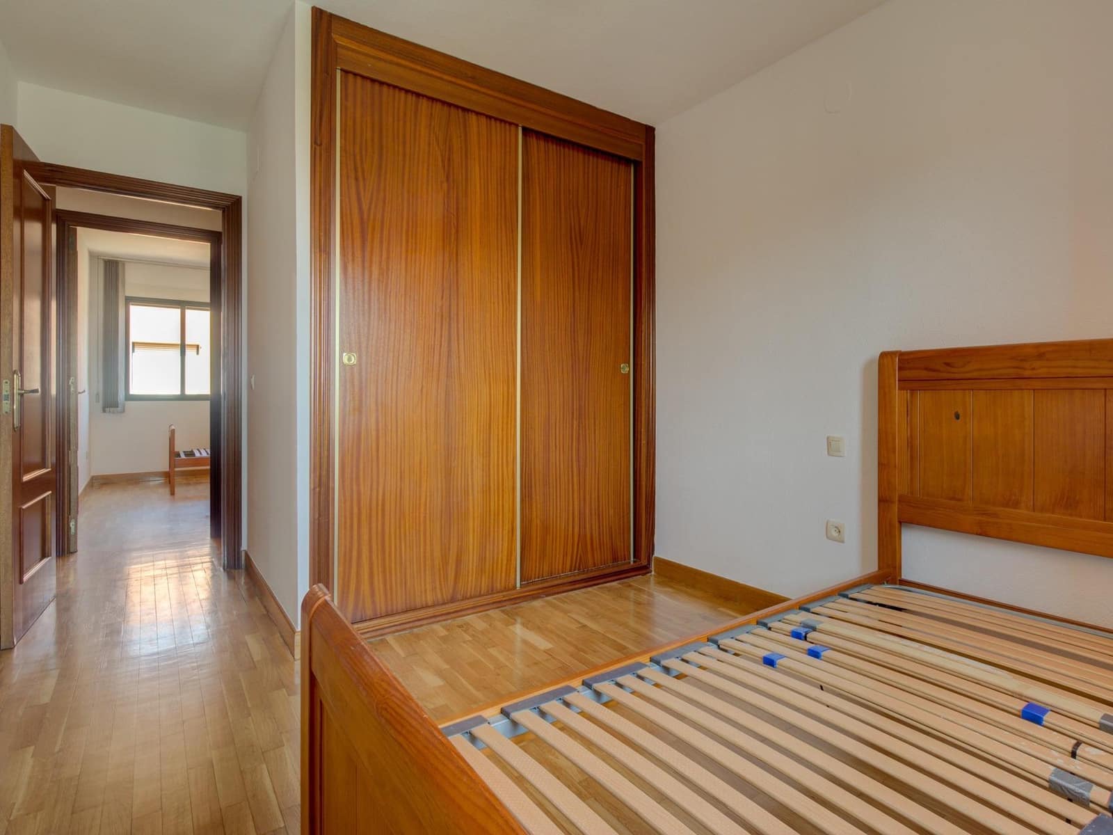 4 sypialnia Mieszkanie do wynajęcia w Miasto Alicante / Alacant z basenem garażem - 1 200 € (Ref: 9163672)