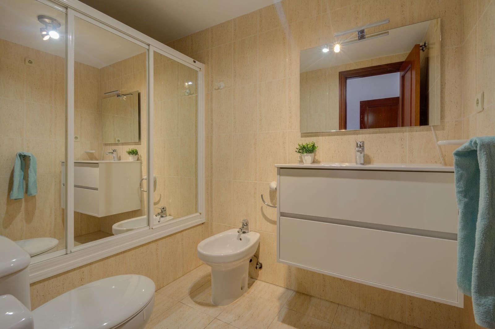 4 sypialnia Mieszkanie do wynajęcia w Miasto Alicante / Alacant z basenem garażem - 1 200 € (Ref: 9163672)