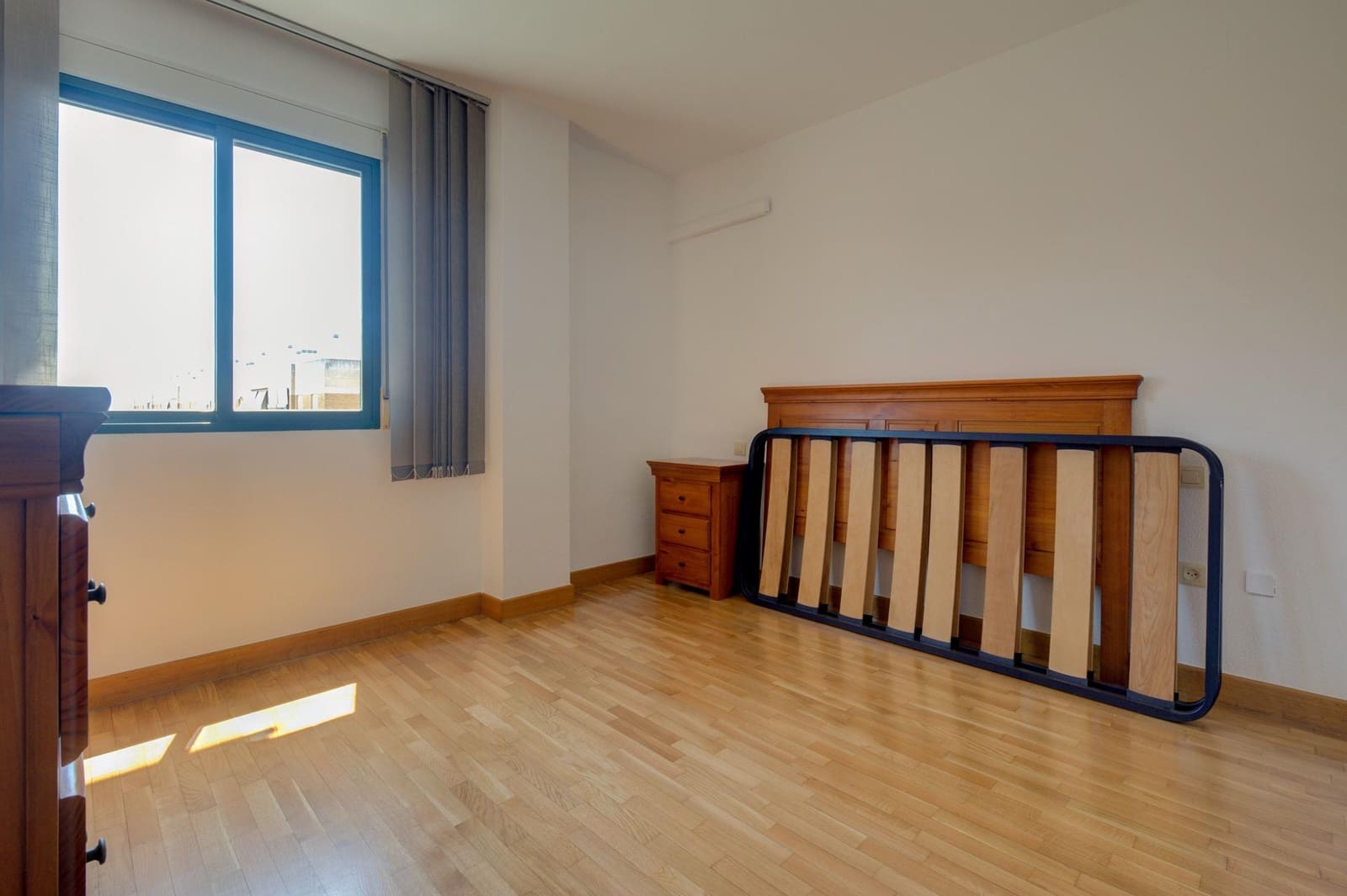 4 sypialnia Mieszkanie do wynajęcia w Miasto Alicante / Alacant z basenem garażem - 1 200 € (Ref: 9163672)